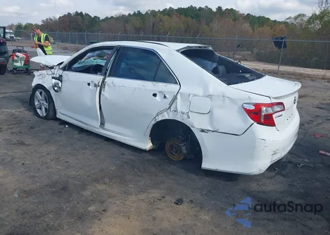 2012 Toyota Camry Se z USA, uszkodzony, nr VIN 4T1BF1FK1CU566571